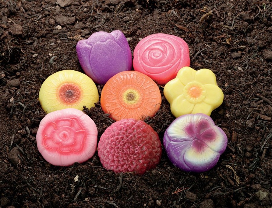 Sensory Play Yellow Door | Yellow Door Sensory Play Stones- Flowers