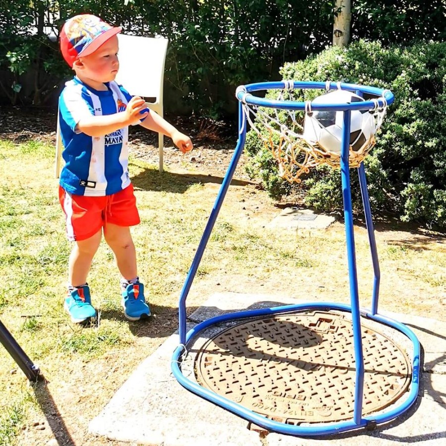 Outdoors Commotion | Basketball Stand